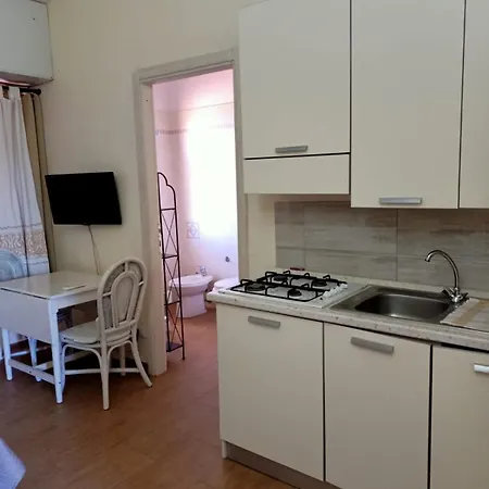 Pensionat Affitta Camere E Appartamenti Da Gigi E Antonella 3*